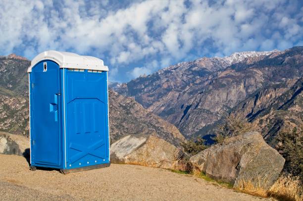 Portable Toilet Options We Offer in Muskegon Heights, MI