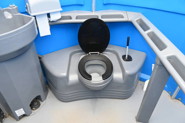 Best Porta potty delivery and setup  in Muskegon Heights, MI